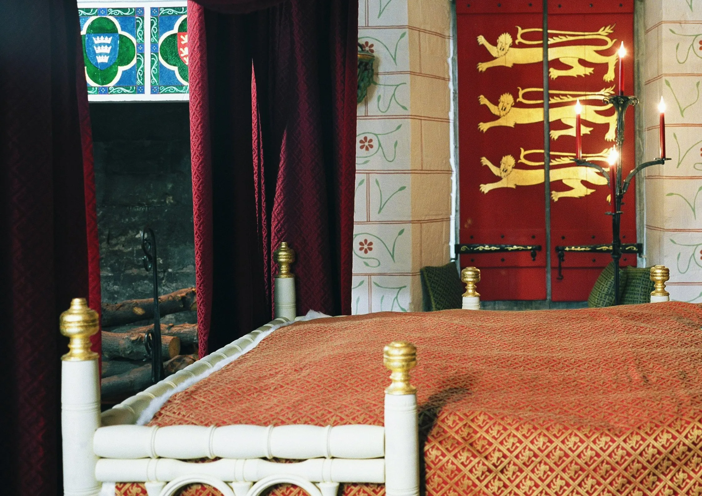 Royal lodgings reflecting palace, treasury and mint history